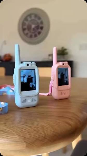 2pcs Set Rechargeable Walkie Talkies with Screen Display and Voice Changer