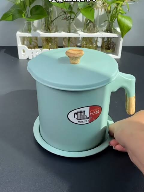 Colour Oil pot 1.4Ltr With Box